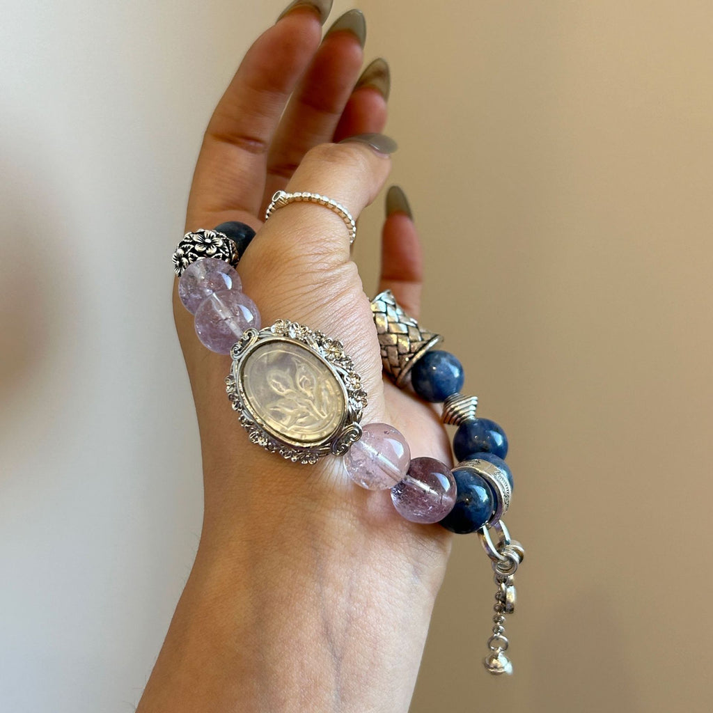 Dansenmonk Natural Amethyst & Blue Kyanite Bracelet with Mother of Pearl | Multi-Stone Crystal Beaded Bracelet