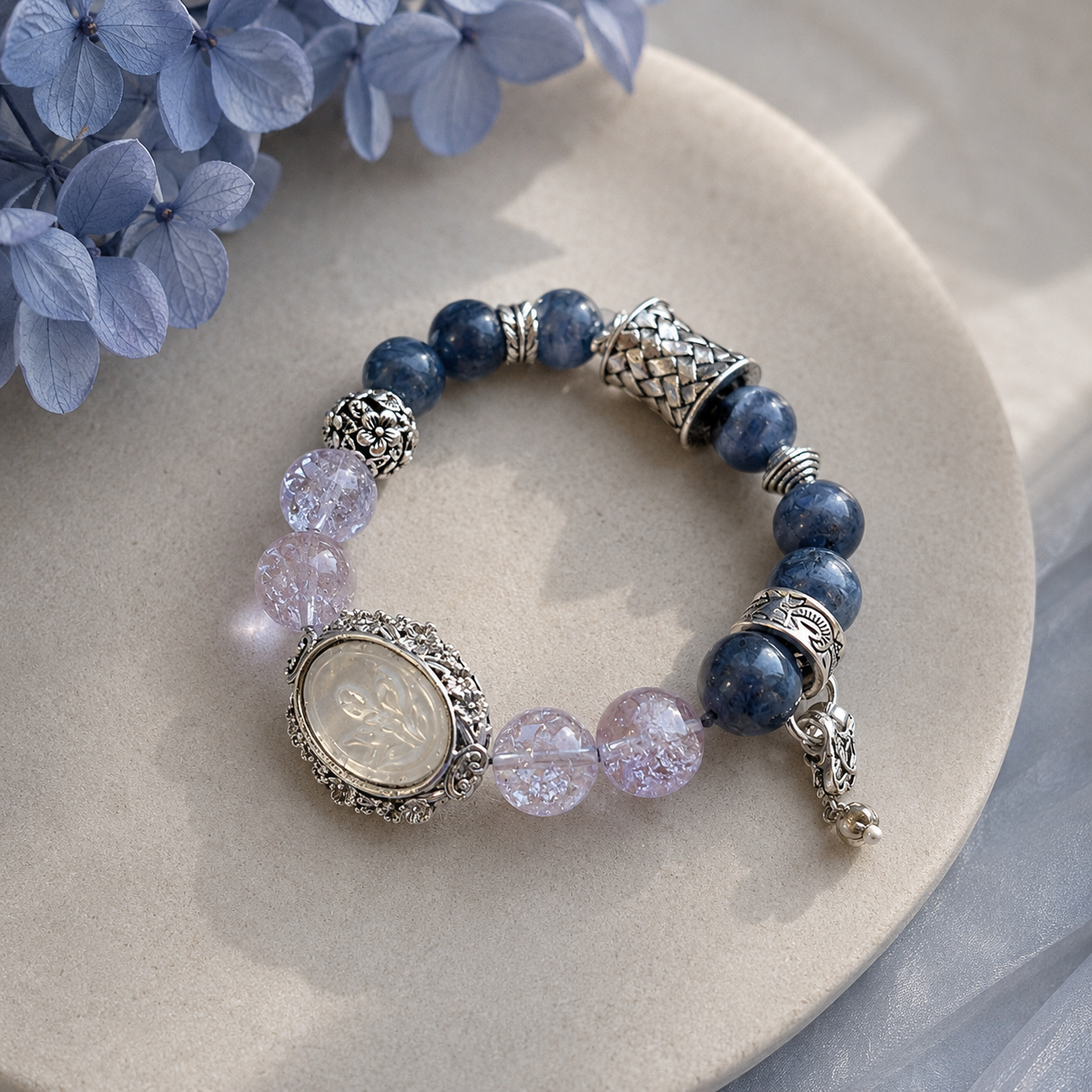Dansenmonk Natural Amethyst & Blue Kyanite Bracelet with Mother of Pearl | Multi-Stone Crystal Beaded Bracelet